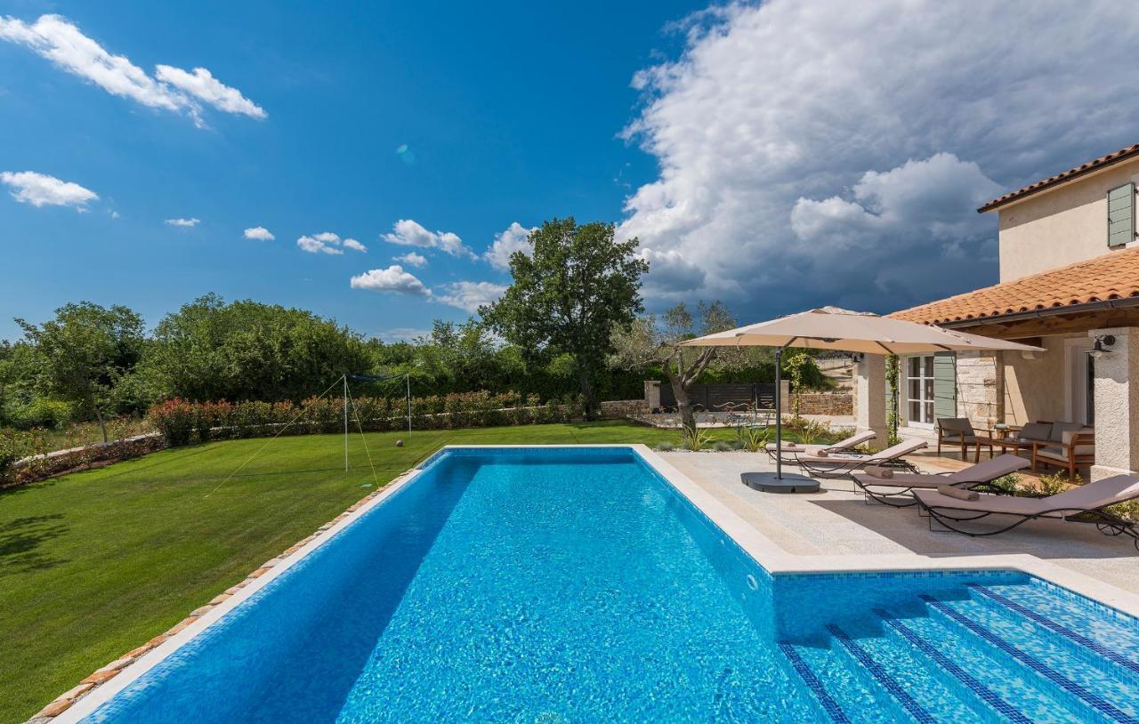 Villa-Osmium Smoljanci מראה חיצוני תמונה