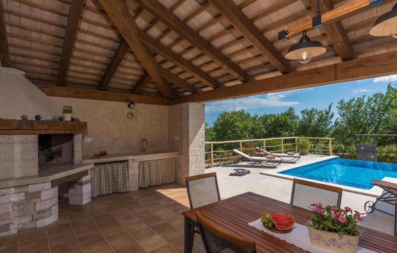 Villa-Osmium Smoljanci מראה חיצוני תמונה